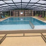Chalet 10 Chaleureux Confort Dans Domaine Avec Piscine Au Coeur Des Landes Bord De Avec Amenagee *